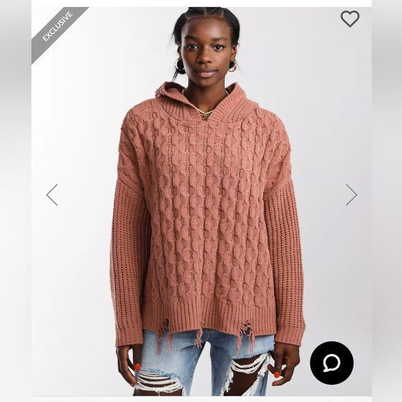 Hooded Sweater - Picture 4 of 6